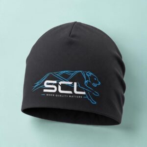 Svart SCL Beanie mössa med blått draghundsmotiv och vit SCL-logotyp